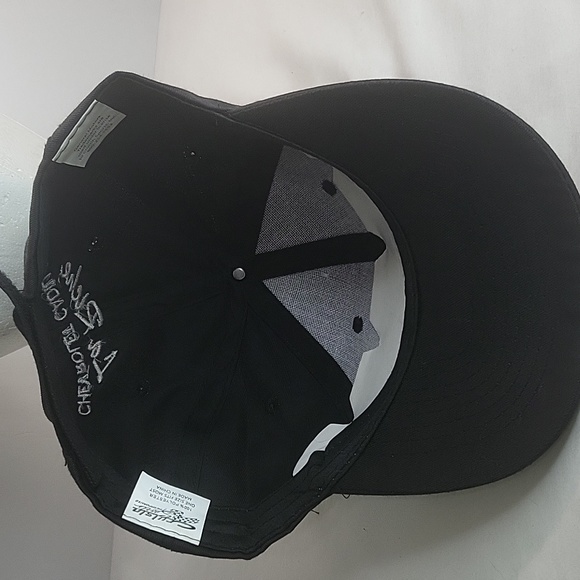 Hat - Picture 7 of 8